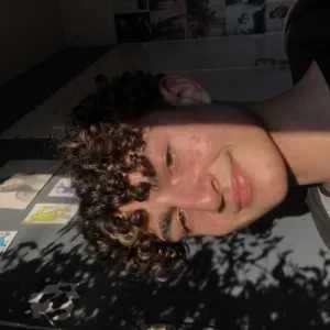 Adam, babysitter à Angers