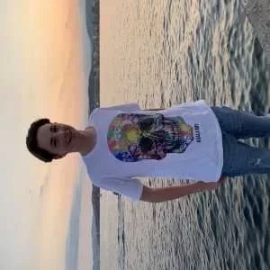 Corentin, babysitter à Charbonnieres les Bains