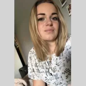 Léa , babysitter à Montussan