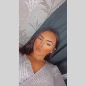 Amira, babysitter à Paris