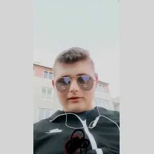 Florian, babysitter à La Celle Saint Cloud