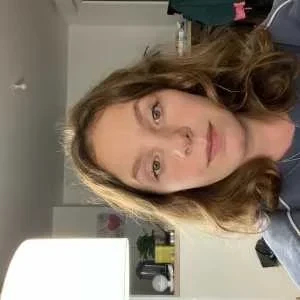 Maëlle , babysitter à Chartres