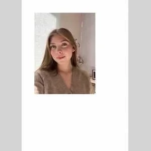 Aurore, babysitter à Saint Sulpice la Pointe