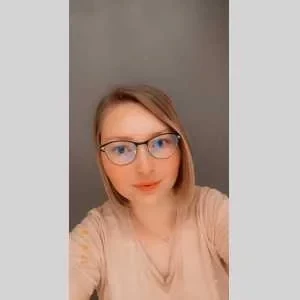 Cynthia, babysitter à Vanault les Dames