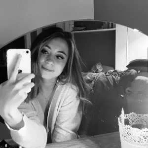 Alix, babysitter à Bordeaux