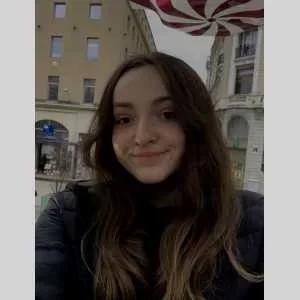 Charlotte, babysitter à Marcoux