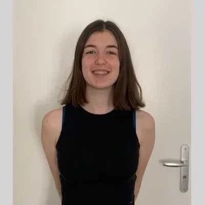 Emma, babysitter à Villiers Saint Frederic