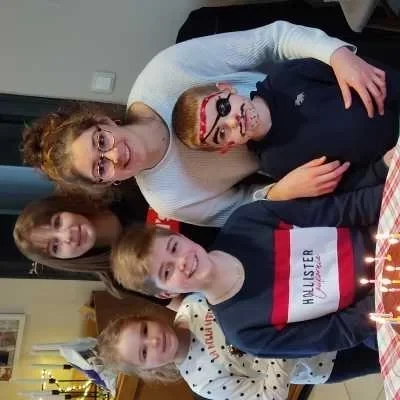 Jade, babysitter à Perriers sur Andelle