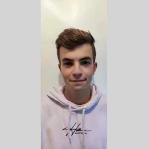 Noé, babysitter à Millery