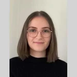 Lou, babysitter à La Foret Fouesnant