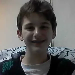 Tim, babysitter à Magny le Hongre