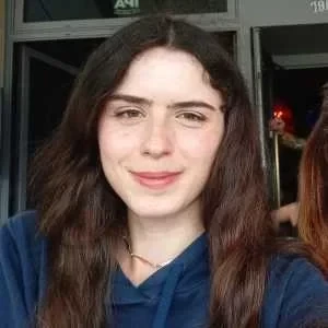 Léa, babysitter à Le Mans