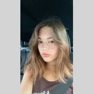 Julie, babysitter à Romagne