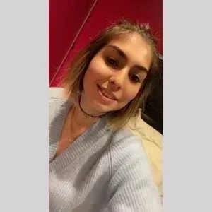 Steyssïa , babysitter à Vendres