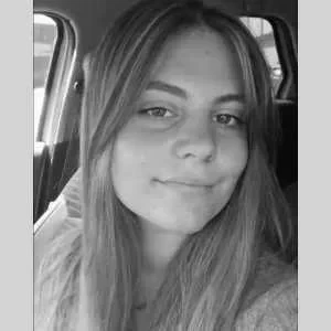 Clara, babysitter à Charron