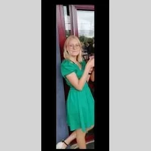 Louise, babysitter à Annezin