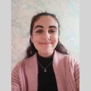 Léa, babysitter à Bron