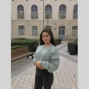 Manon, babysitter à Les Sables d Olonne