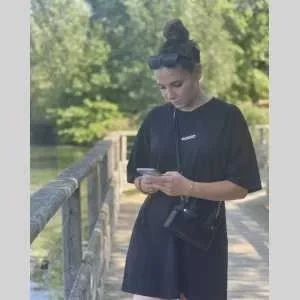 Laura, babysitter à Revel