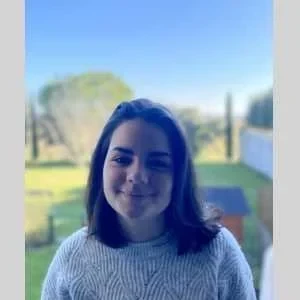 Margot, babysitter à Pomerol