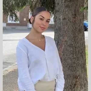 Sarah , babysitter à Lille