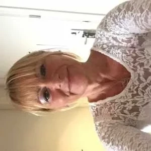 Laurence, babysitter à Roquebrune sur Argens