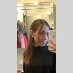 Coline, babysitter à Longperrier