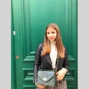 Agathe , babysitter à Beauvais