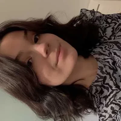 Claire , babysitter à Rouen