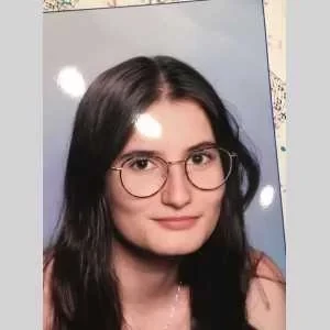 Victoria, babysitter à Metz