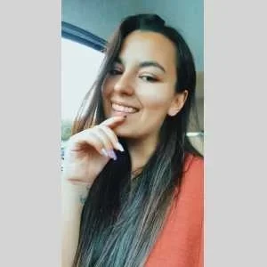 Julie, babysitter à Jonquieres