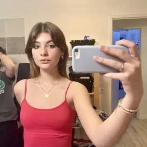 Clémentine , babysitter à Meudon