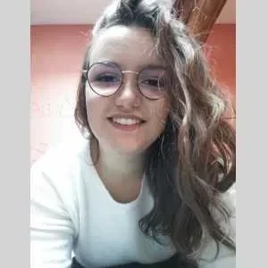 Laurine, babysitter à Moncoutant sur Sevre