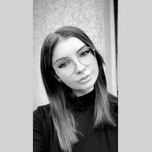 Camille, babysitter à La Coucourde