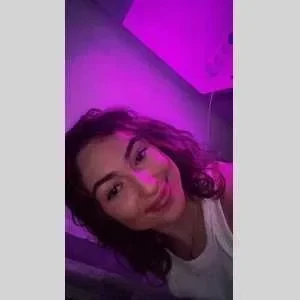 Assiya, babysitter à Tonnay Charente