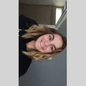 Coralie, babysitter à Thizay