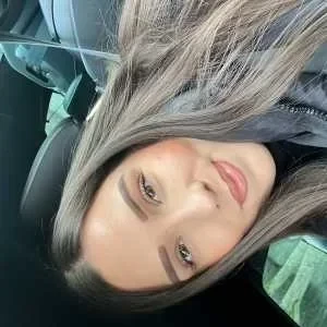 Manon, babysitter à Four