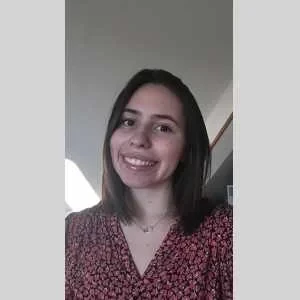 Inès, babysitter à Pipriac