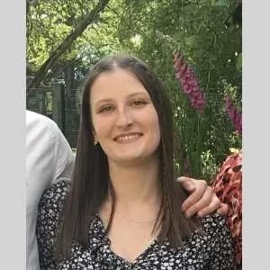 Zoé, babysitter à Reze