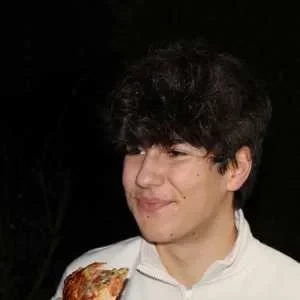 Ruben, babysitter à Marnes la Coquette