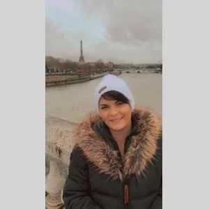 Lucile, babysitter à Le Sequestre