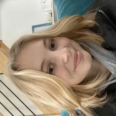 Océane, babysitter à Tours