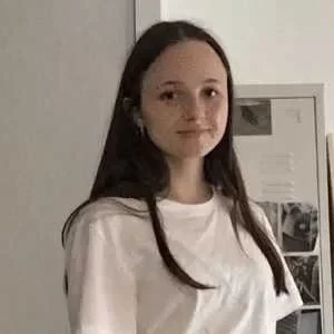 Jeanne, babysitter à Avignon