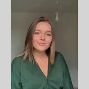 Nina, babysitter à Brest