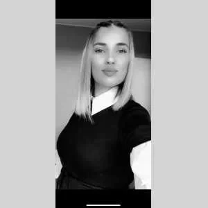 Louna, babysitter à Lormont