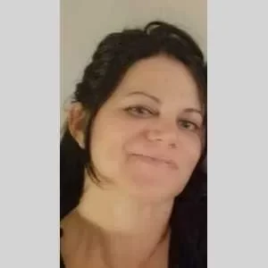 Fleur, babysitter à L Isle Jourdain