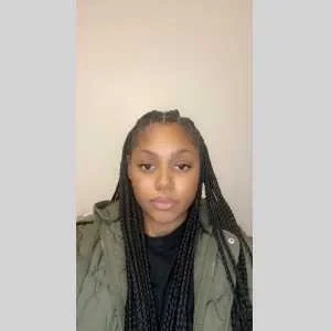 Océane , babysitter à Sainte Genevieve des Bois