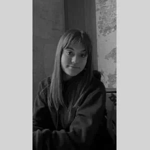 Catherine , babysitter à Salles