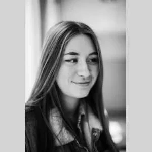 Oave, babysitter à Avignon