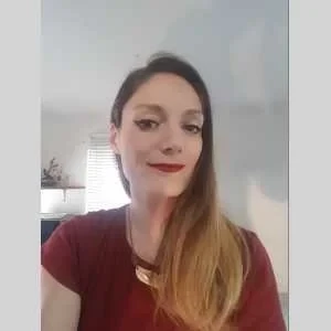 Justine, babysitter à Marseille